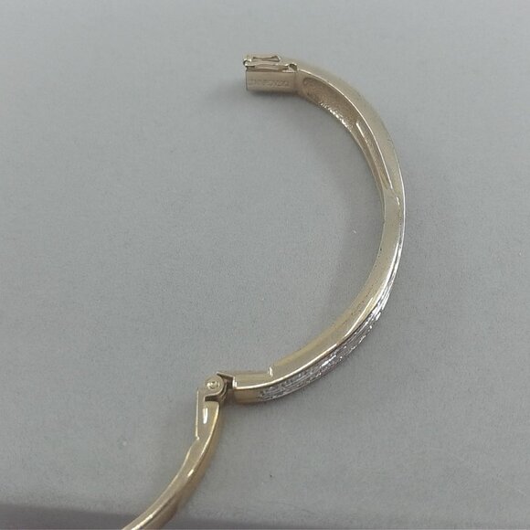 Vintage Swarovski Gold-Tone Crystal Bangle Bracelet - Picture 5 of 6